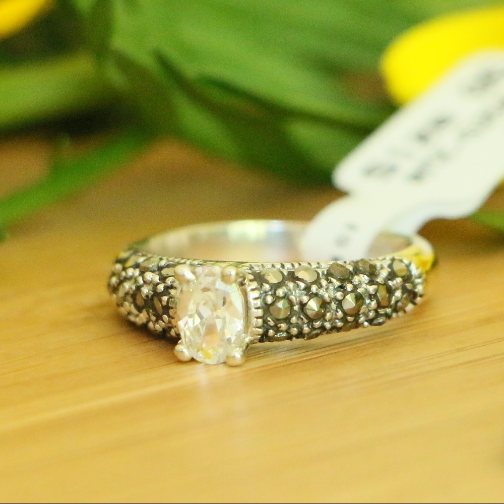 925 Sterling silver cubic zirconia Size 6